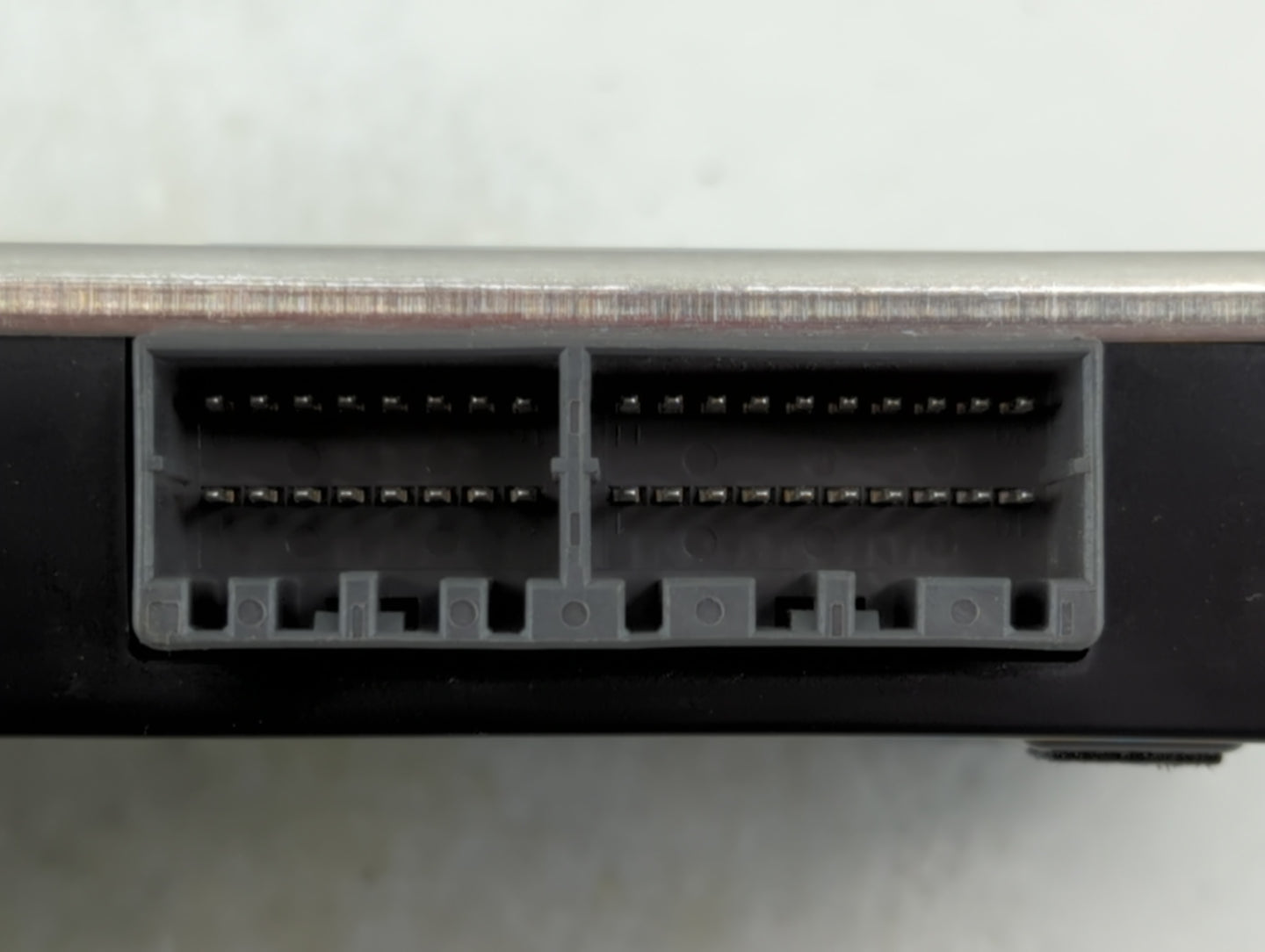 2016-2018 Subaru Legacy Telematics Control Module 86229al00c - Oemusedautoparts1.com
