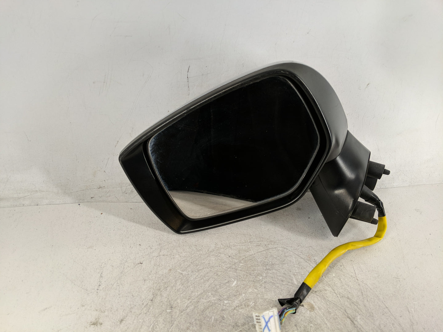 2015-2017 Subaru Legacy Driver Side View Mirror - Left Door Mirror OEM Used - Oemusedautoparts1.com