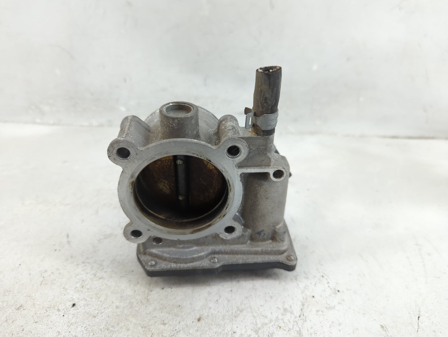 2013-2019 Subaru Legacy Throttle Body P/N:16112AA38A Fits Fits 2013 2014 2015 2016 2017 2018 2019 OEM Used Auto Parts - Oemu