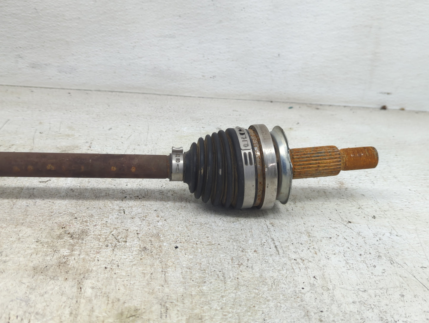 2015-2019 Subaru Legacy Axle Shaft Rear Passenger Cv C/v - Oemusedautoparts1.com