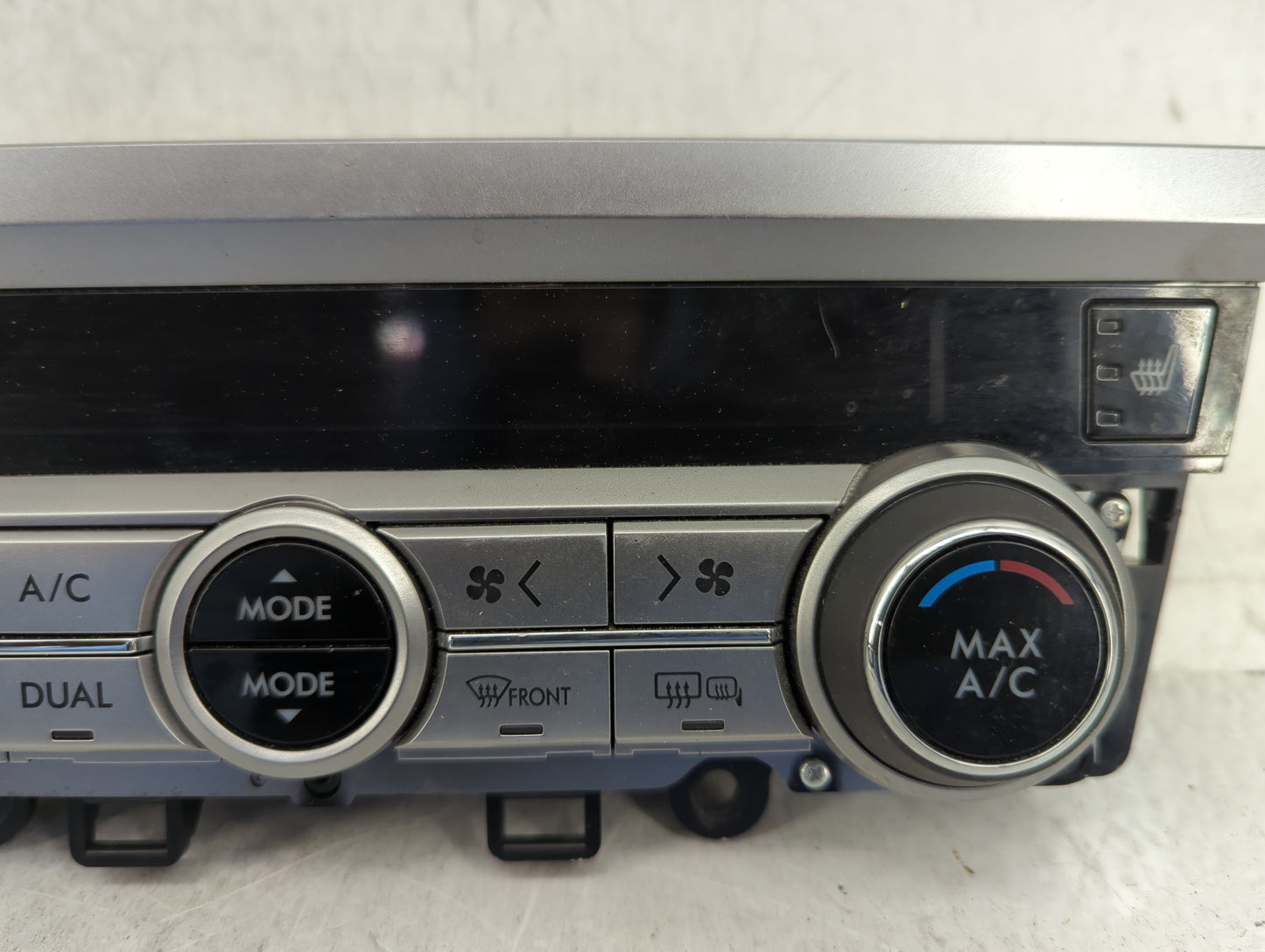2015-2017 Subaru Legacy Climate Control Module Temperature AC/Heater Replacement P/N:72311 Fits Fits 2015 2016 2017 OEM Used