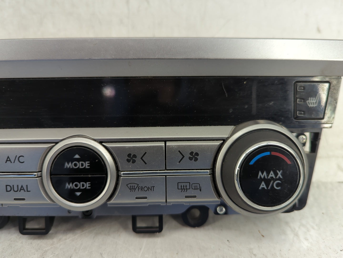 2015-2017 Subaru Legacy Climate Control Module Temperature AC/Heater Replacement P/N:72311 Fits Fits 2015 2016 2017 OEM Used