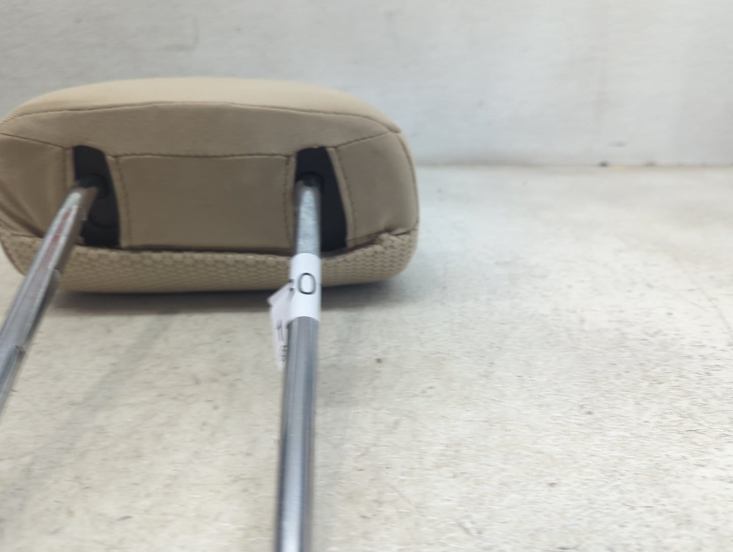 2017 Subaru Legacy Headrest Head Rest Front Driver Seat Light Beige - Oemusedautoparts1.com