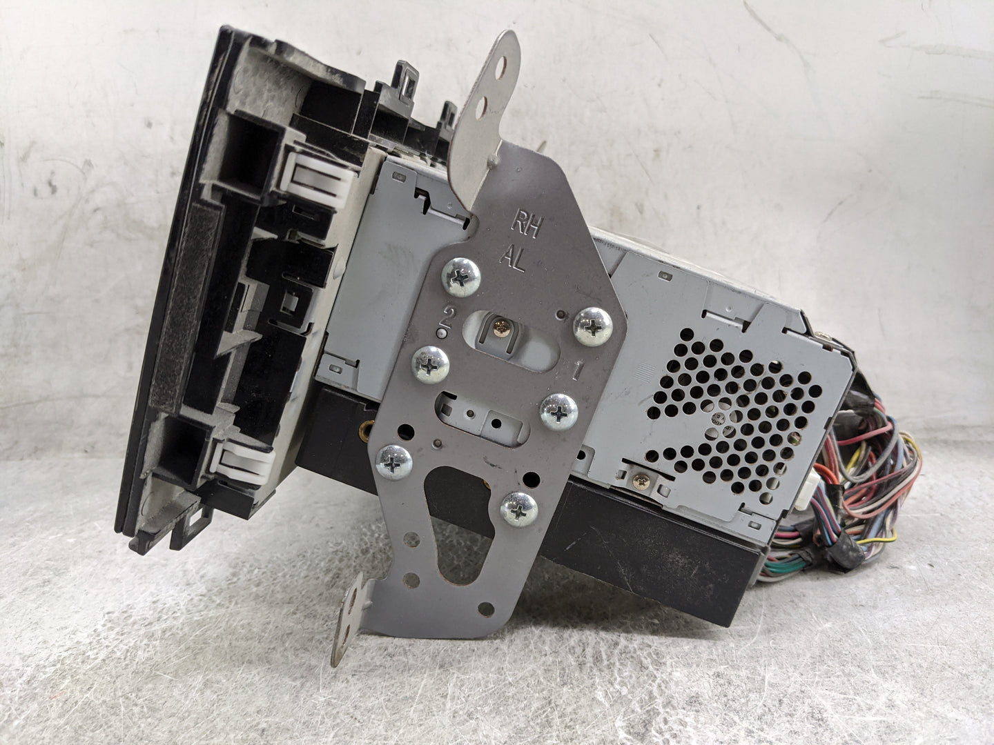 2017 Subaru Legacy Radio AM FM Cd Player Receiver Replacement P/N:86201AL85B 139000-35110101, BABFT0054A, 2024B-FT0054A Fits
