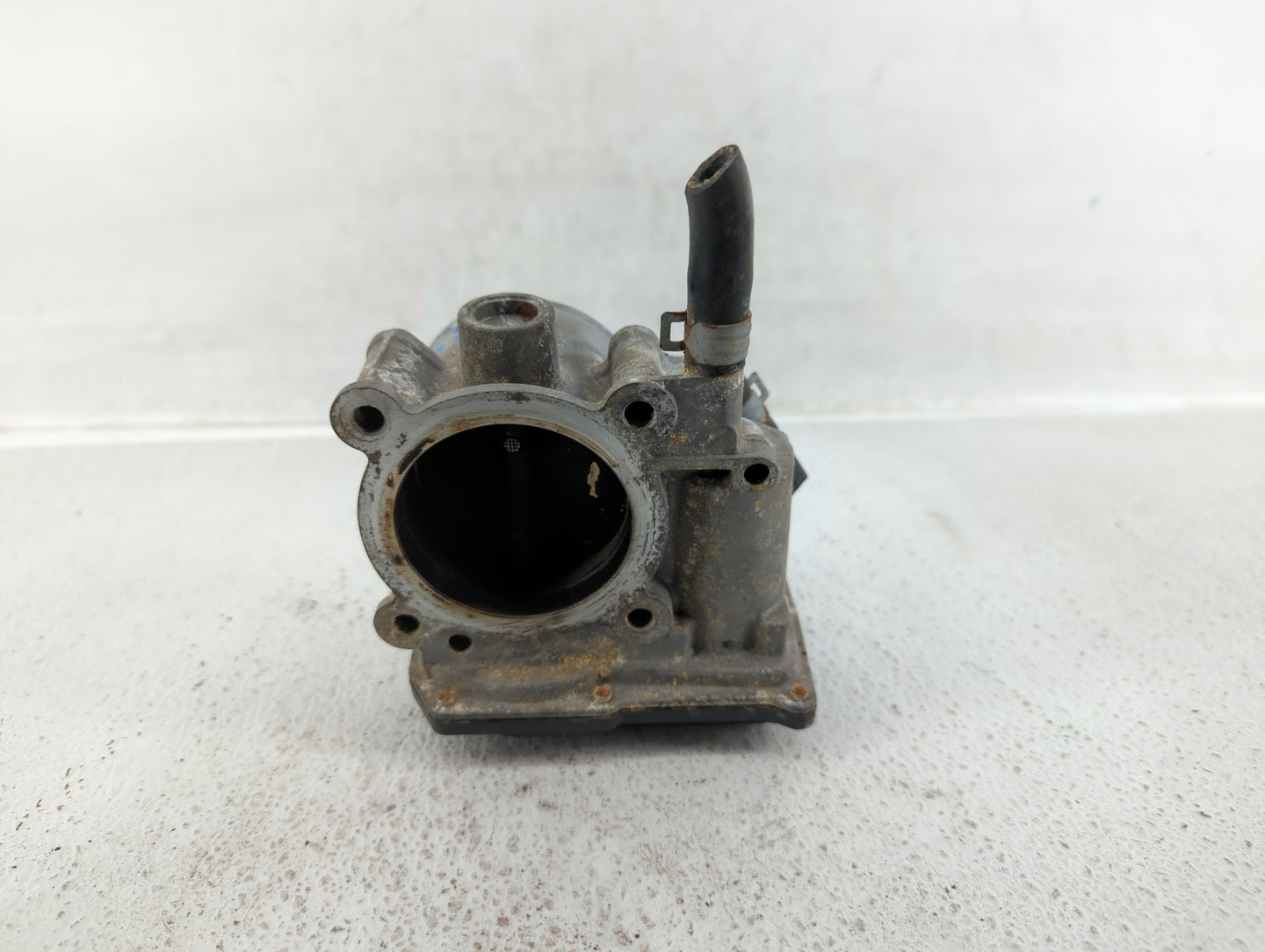 2013-2019 Subaru Legacy Throttle Body P/N:16112AA38A 16112AA36A Fits Fits 2013 2014 2015 2016 2017 2018 2019 OEM Used Auto P