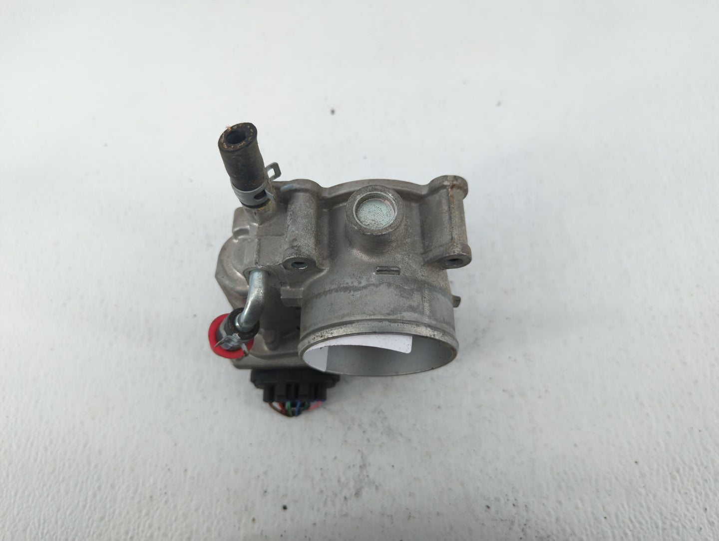 2013-2019 Subaru Legacy Throttle Body P/N:16112AA38A Fits Fits 2013 2014 2015 2016 2017 2018 2019 OEM Used Auto Parts - Oemu