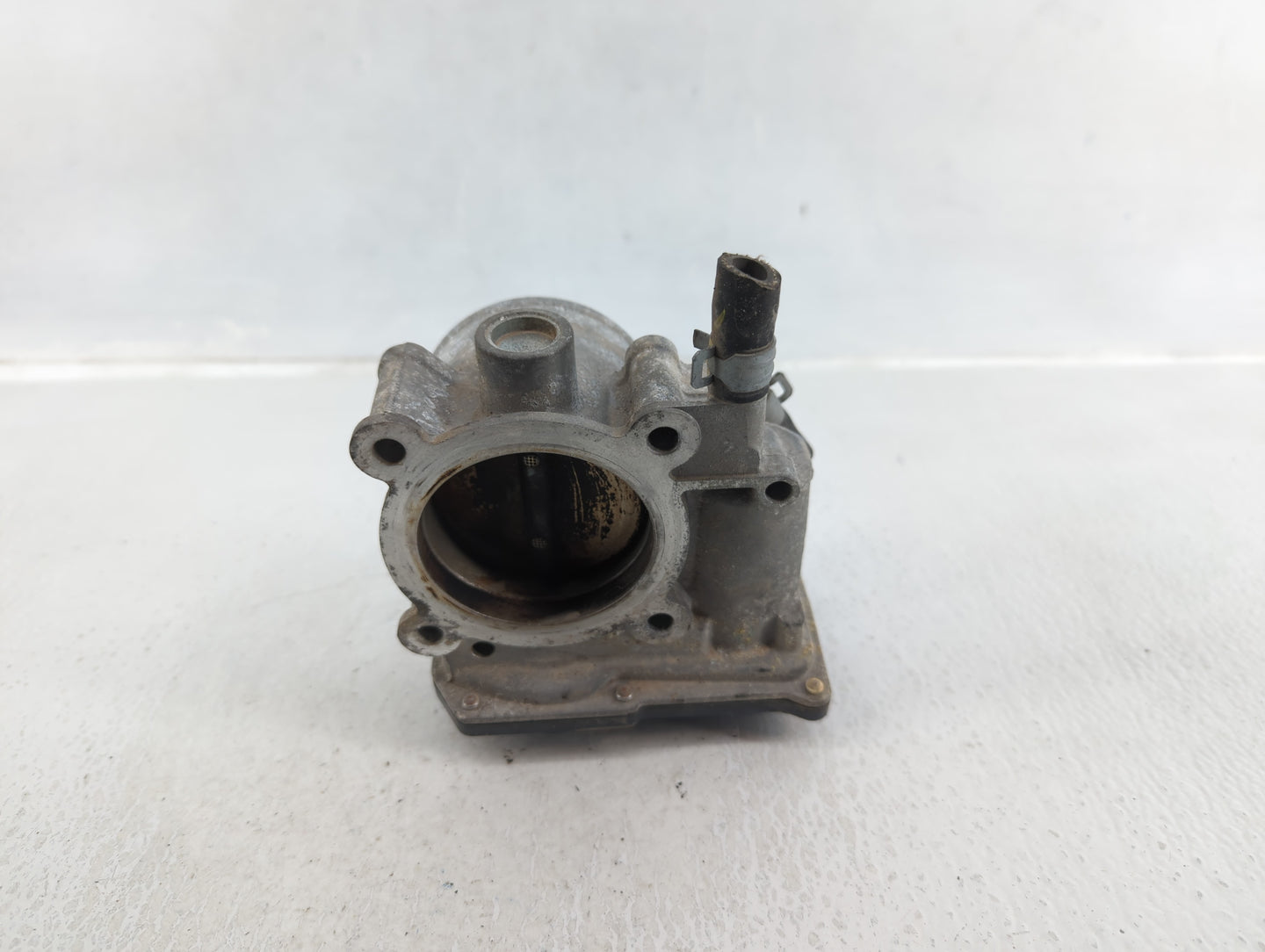 2013-2019 Subaru Legacy Throttle Body P/N:16112AA38A Fits Fits 2013 2014 2015 2016 2017 2018 2019 OEM Used Auto Parts - Oemu