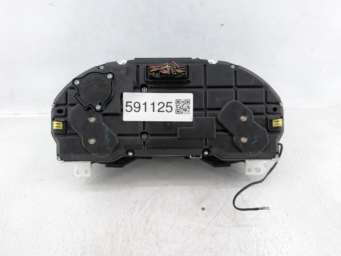 2017 Subaru Legacy Instrument Cluster Speedometer Gauges P/N:A2C39051600 Fits OEM Used Auto Parts - Oemusedautoparts1.com