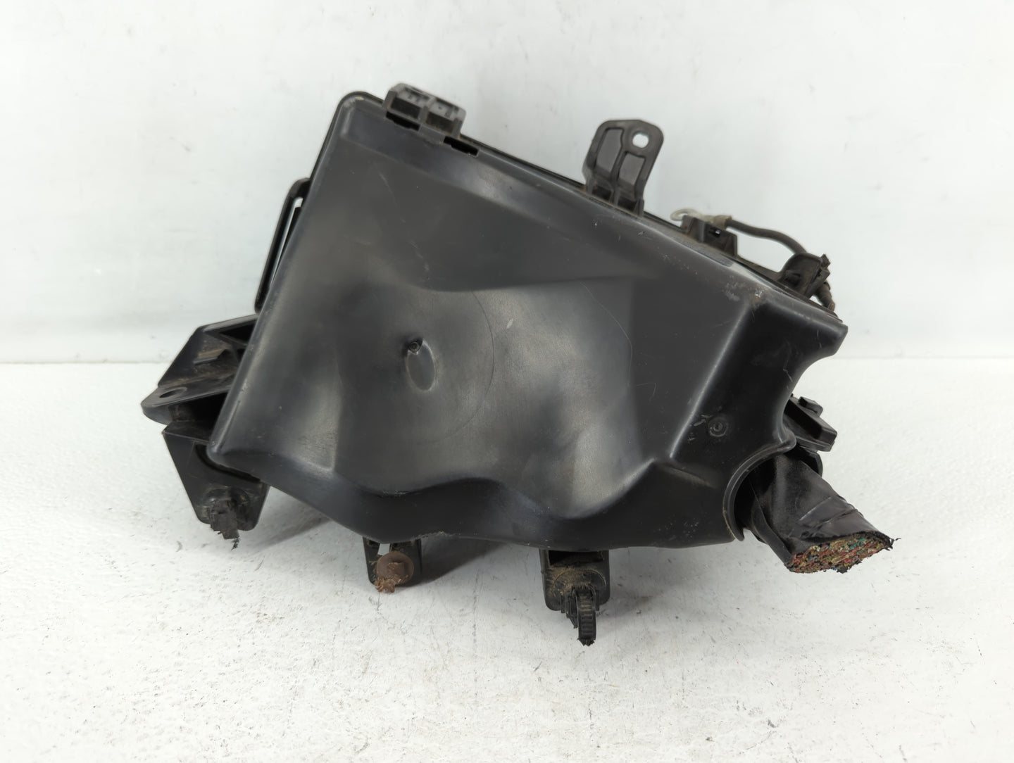 2015 Subaru Legacy Fusebox Fuse Box Panel Relay Module P/N:MB504300B Fits OEM Used Auto Parts - Oemusedautoparts1.com