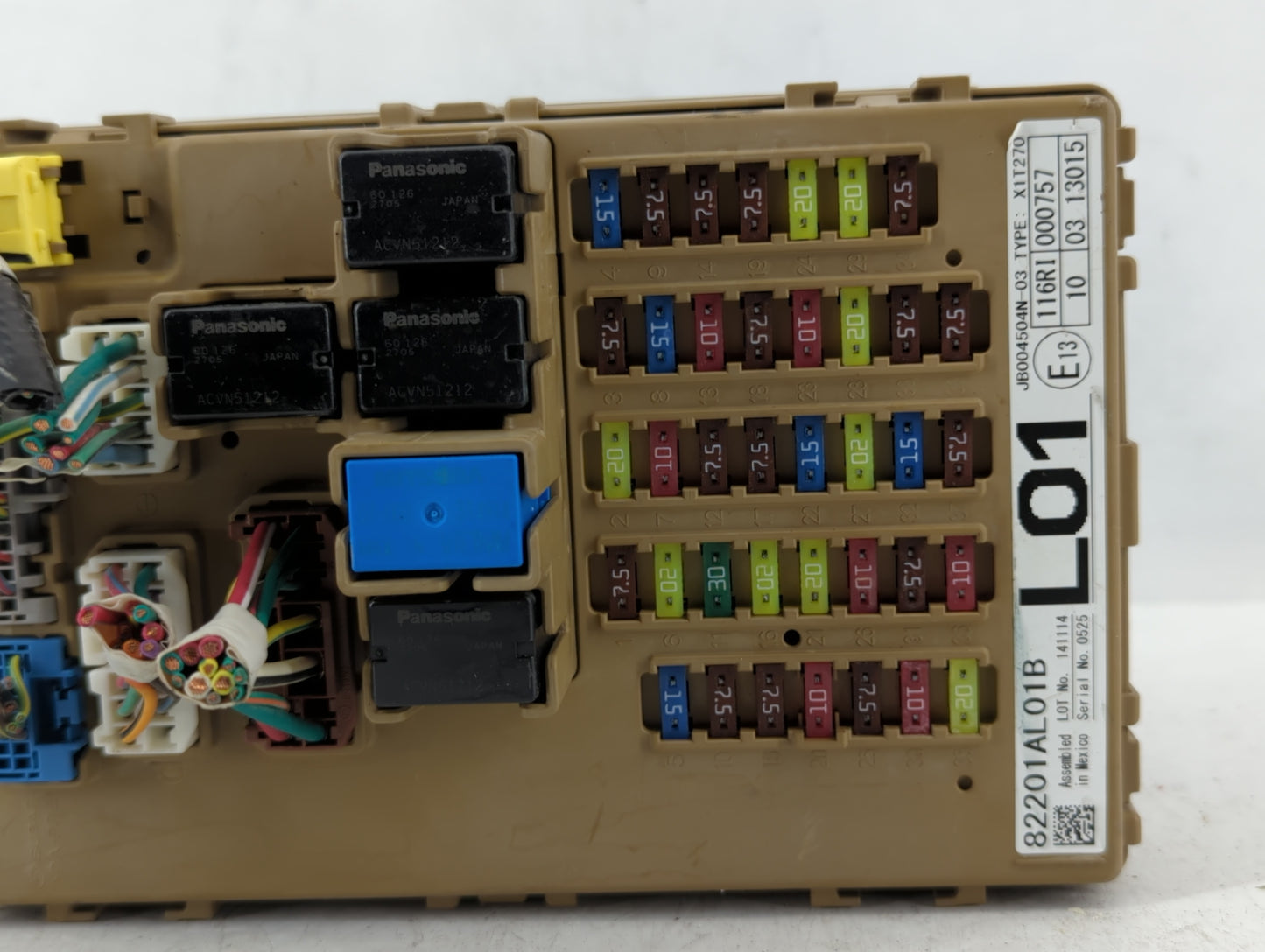 2015-2017 Subaru Legacy Fusebox Fuse Box Panel Relay Module P/N:X1T270 E13 116RI000757, E13 116RI Fits Fits 2015 2016 2017 O