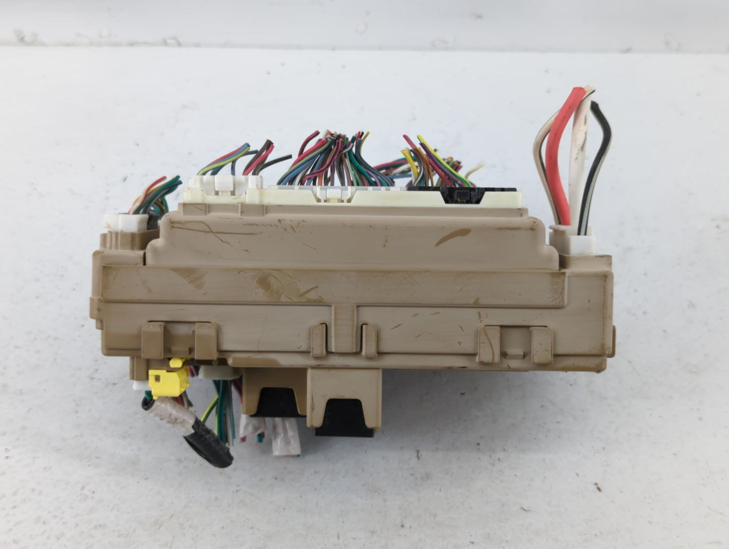 2015-2017 Subaru Legacy Fusebox Fuse Box Panel Relay Module P/N:X1T270 E13 116RI000757, E13 116RI Fits Fits 2015 2016 2017 O