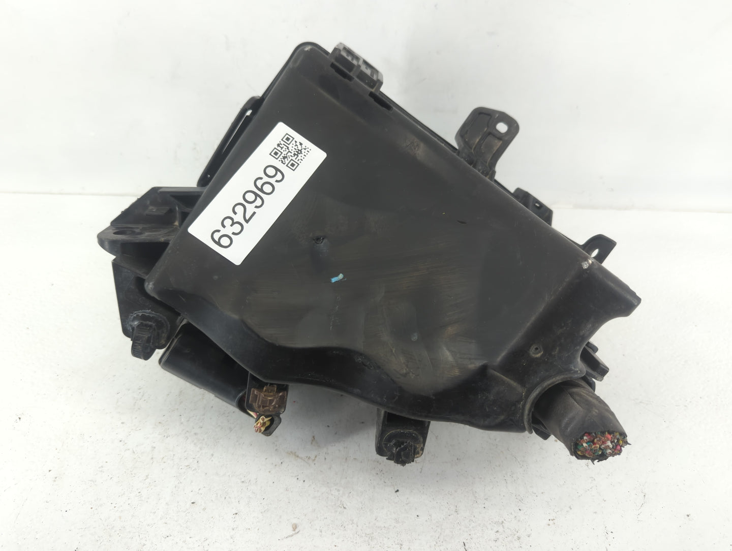 2015 Subaru Legacy Fusebox Fuse Box Panel Relay Module P/N:MB504300B Fits OEM Used Auto Parts - Oemusedautoparts1.com