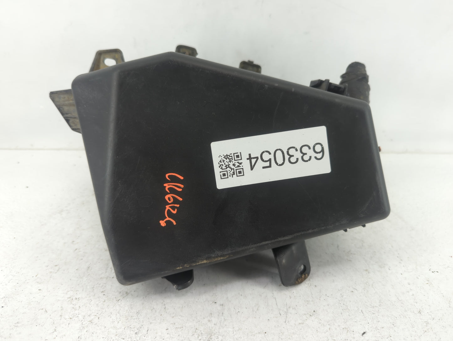 2015-2017 Subaru Legacy Fusebox Fuse Box Panel Relay Module P/N:MB103000B Fits Fits 2015 2017 OEM Used Auto Parts - Oemuseda