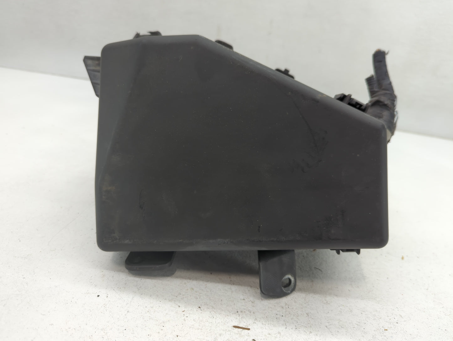 2015 Subaru Legacy Fusebox Fuse Box Panel Relay Module P/N:MB504300B Fits OEM Used Auto Parts - Oemusedautoparts1.com