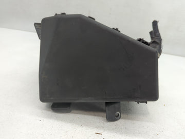 2015 Subaru Legacy Fusebox Fuse Box Panel Relay Module P/N:MB504300B Fits OEM Used Auto Parts - Oemusedautoparts1.com