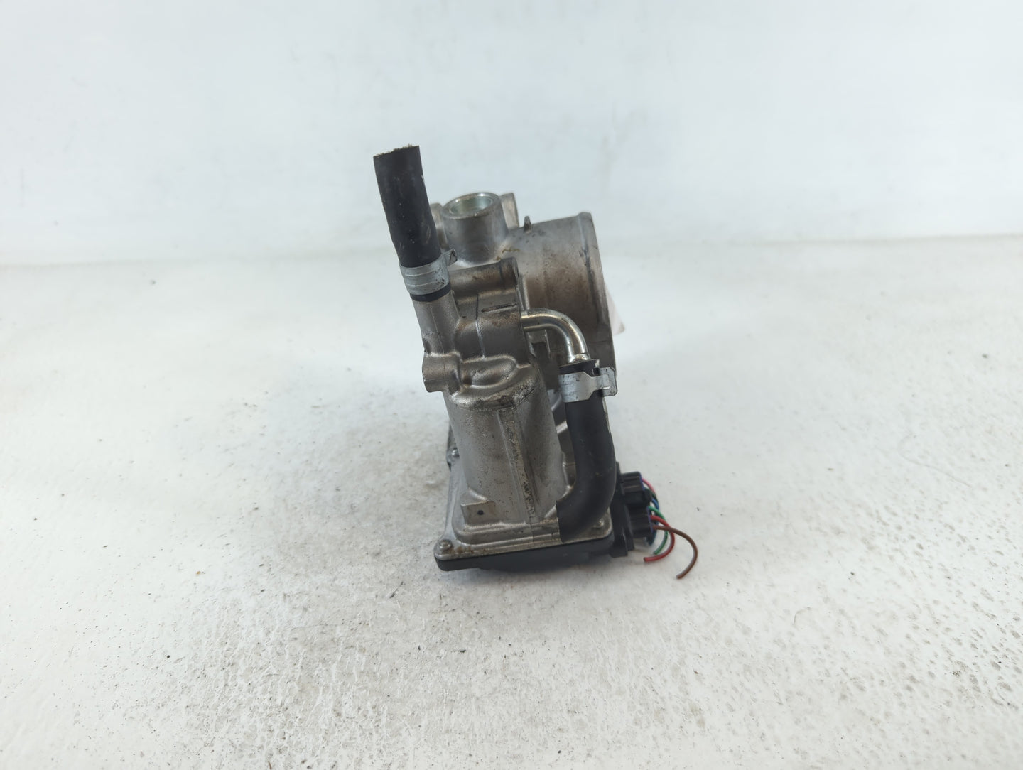 2013-2019 Subaru Legacy Throttle Body P/N:12T121780 16112AA38A Fits Fits 2013 2014 2015 2016 2017 2018 2019 OEM Used Auto Pa