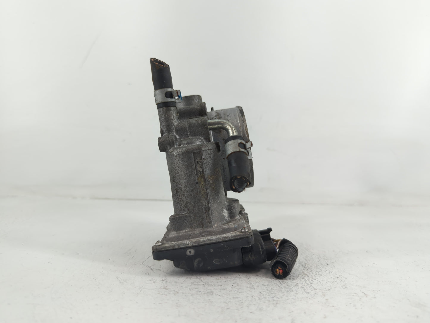 2010-2019 Subaru Legacy Throttle Body P/N:5T26 1301 16112AA320 Fits Fits 2010 2011 2012 2013 2014 2015 2016 2017 2018 2019 O