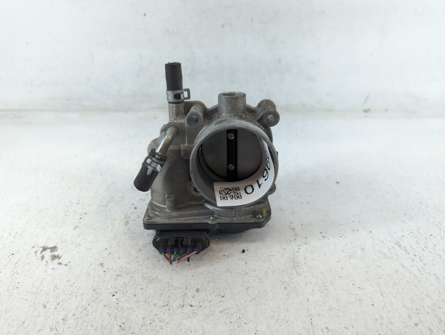 2013-2019 Subaru Legacy Throttle Body P/N:10T211780 16112AA38A Fits Fits 2013 2014 2015 2016 2017 2018 2019 OEM Used Auto Pa