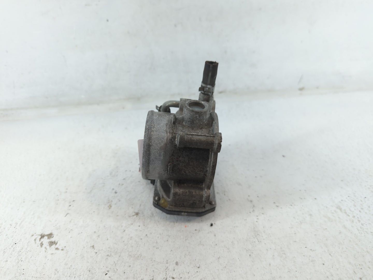 2013-2019 Subaru Legacy Throttle Body P/N:10T211780 16112AA38A Fits Fits 2013 2014 2015 2016 2017 2018 2019 OEM Used Auto Pa