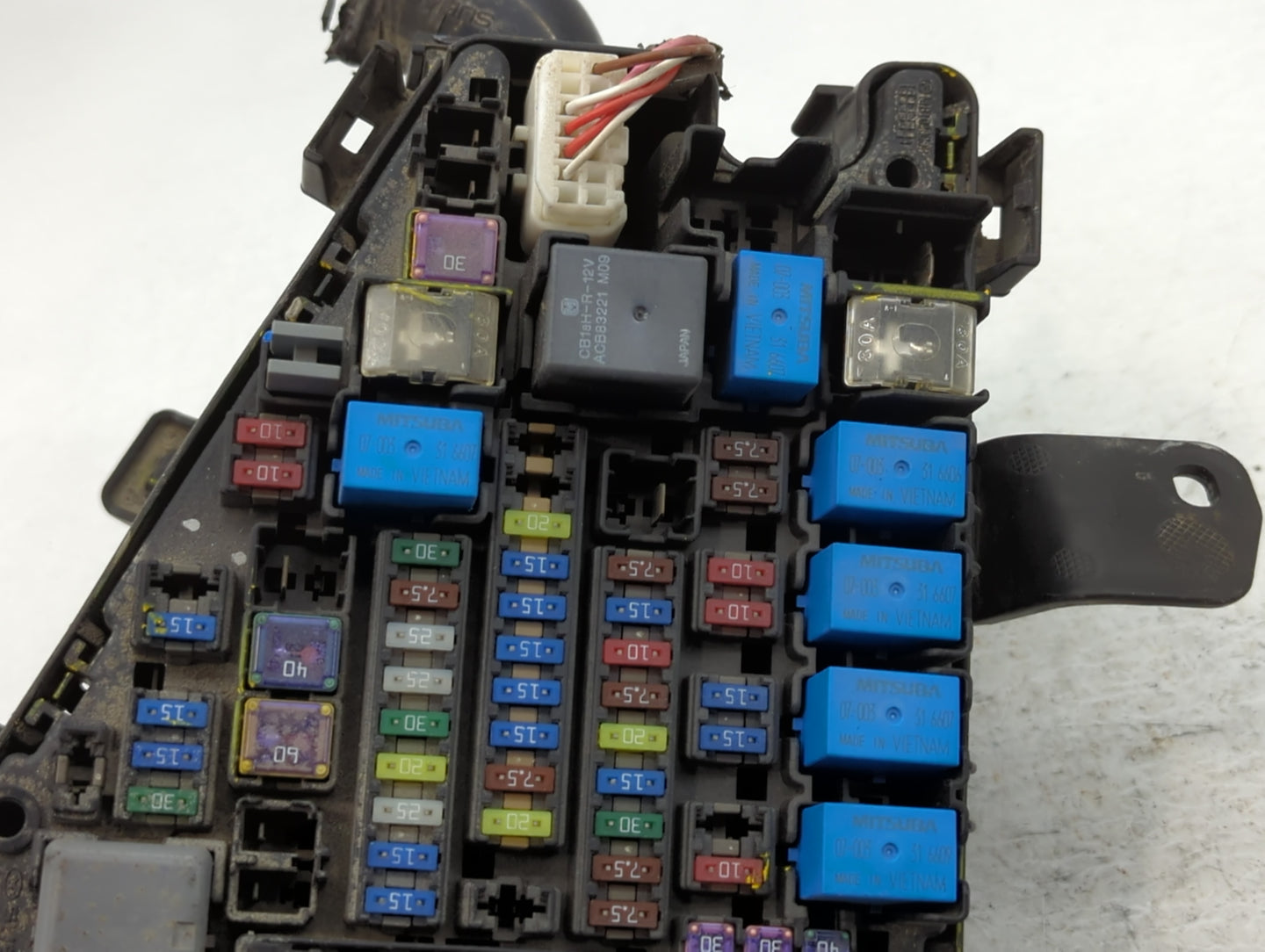 2015-2017 Subaru Legacy Fusebox Fuse Box Panel Relay Module P/N:MB503700B Fits Fits 2015 2017 OEM Used Auto Parts - Oemuseda