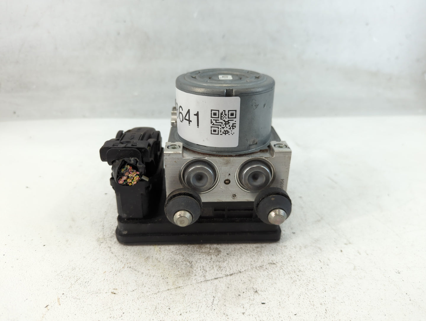2017 Subaru Legacy ABS Pump Control Module Replacement P/N:27536AL05A Fits OEM Used Auto Parts - Oemusedautoparts1.com
