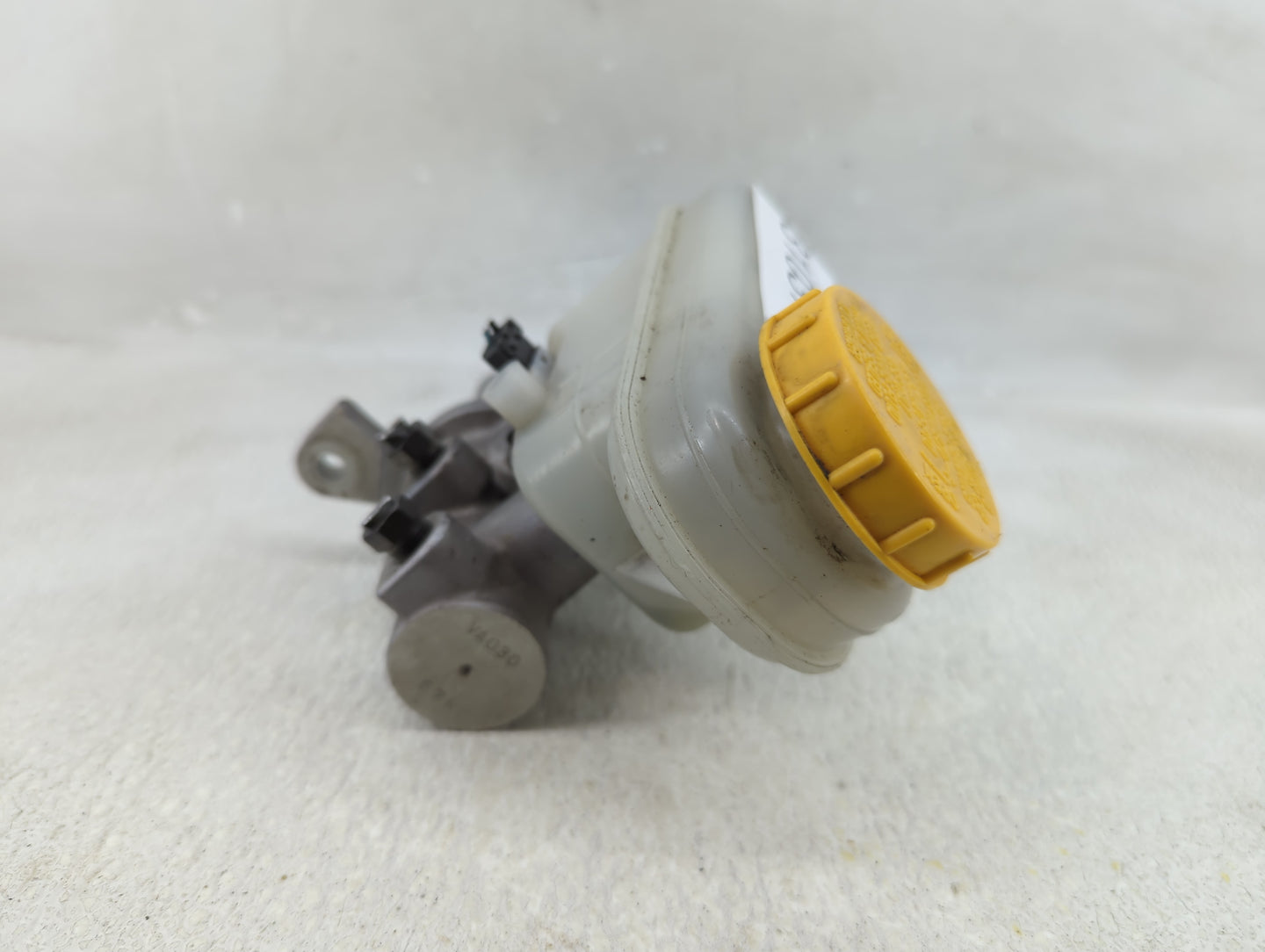 2018-2021 Subaru Wrx Brake Master Cylinder - Oemusedautoparts1.com