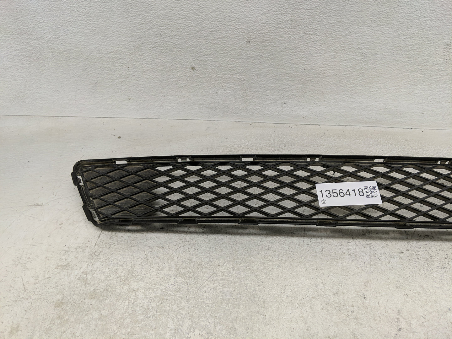 2015-2017 Subaru Wrx Front Grille Bumper Not Included - Oemusedautoparts1.com