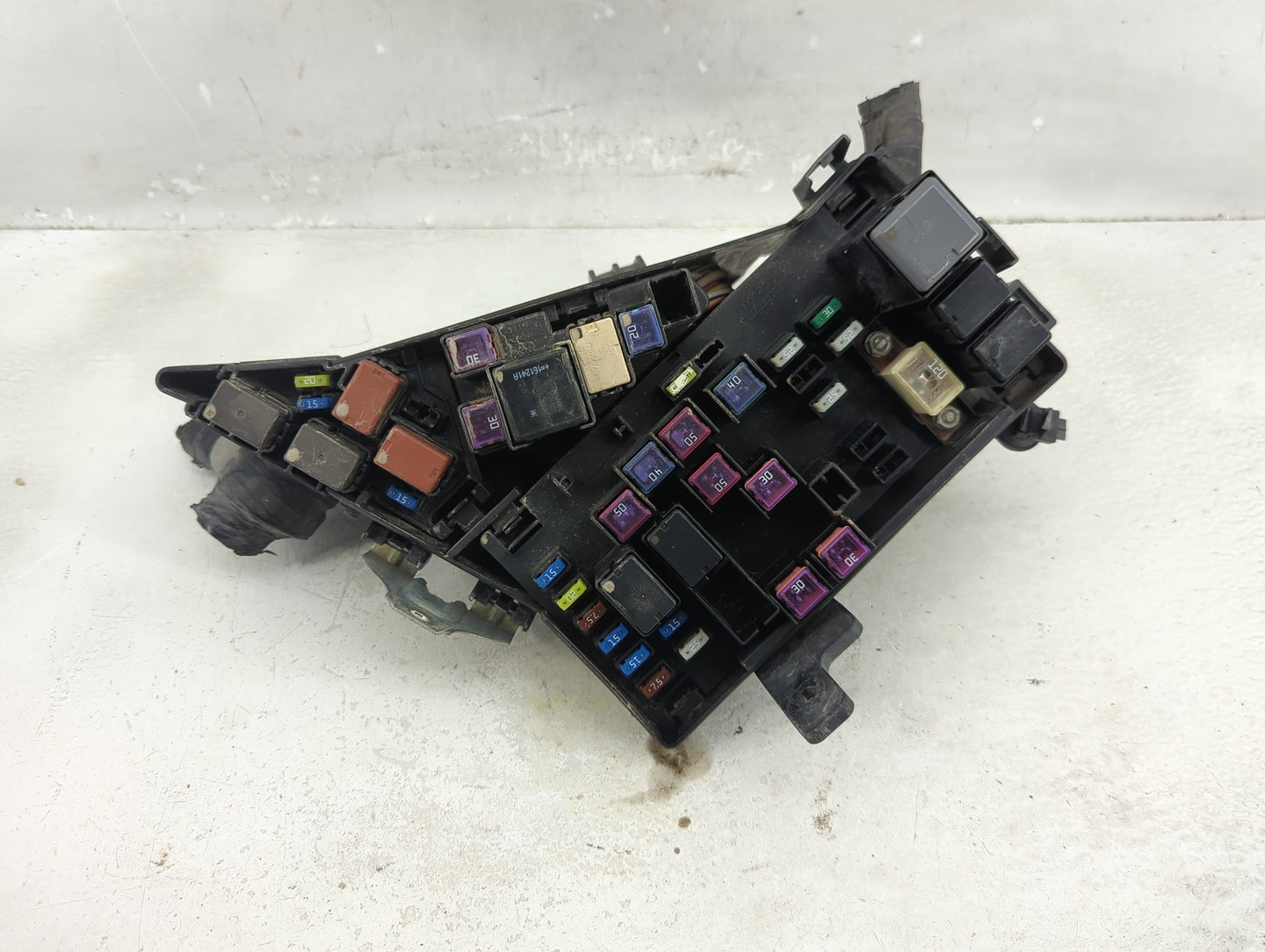 2015-2021 Subaru Wrx Fusebox Fuse Box Panel Relay Module P/N:MB502000B Fits Fits 2015 2016 2017 2018 2019 2020 2021 OEM Used