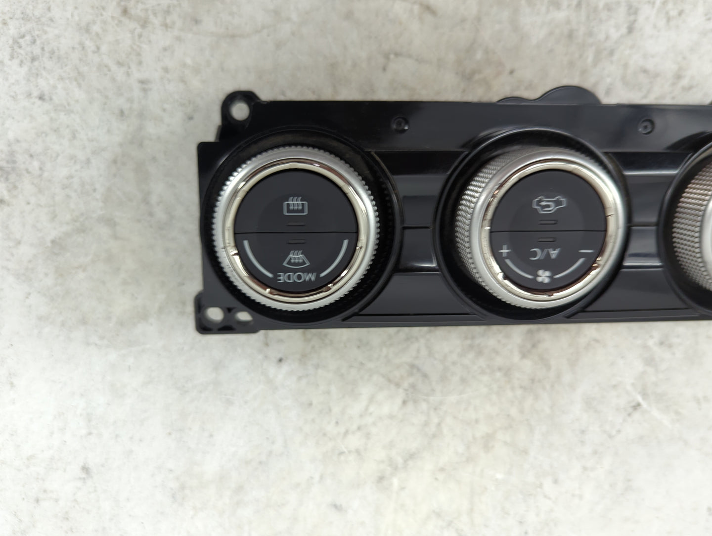 2017 Subaru Wrx Climate Control Module Temperature AC/Heater Replacement P/N:72311FJ470 Fits OEM Used Auto Parts - Oemusedau