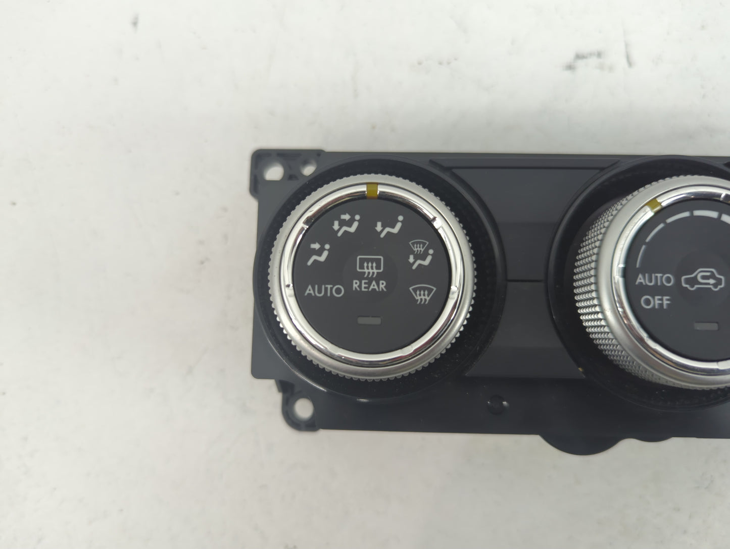 2015 Subaru Xv Climate Control Module Temperature AC/Heater Replacement P/N:72311FJ620 Fits Fits 2016 OEM Used Auto Parts - 