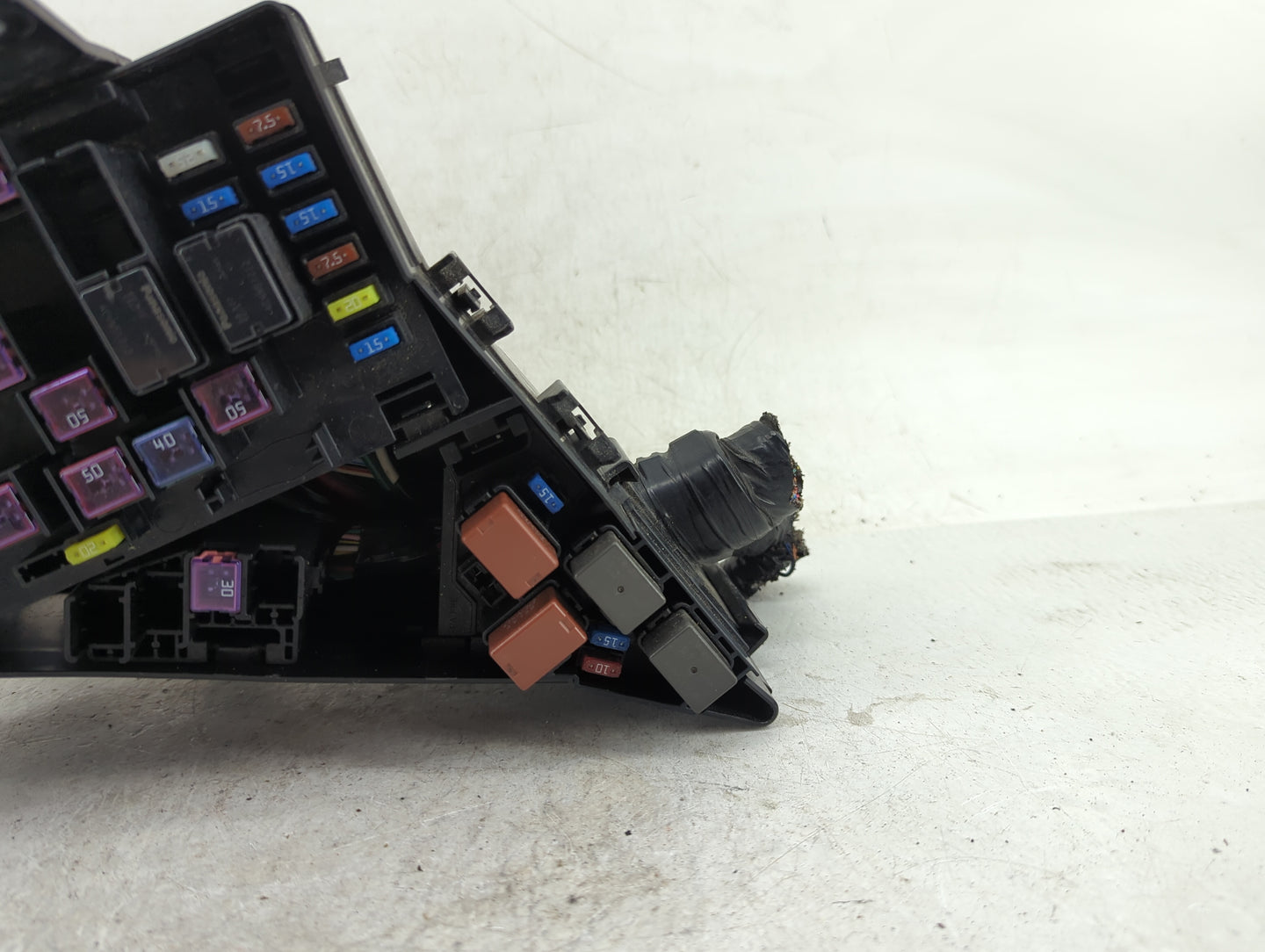2015 Subaru Xv Crosstrek Fusebox Fuse Box Panel Relay Module P/N:MB502000B Fits OEM Used Auto Parts - Oemusedautoparts1.com