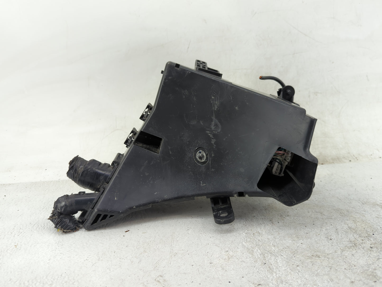 2015 Subaru Xv Crosstrek Fusebox Fuse Box Panel Relay Module P/N:MB502000B Fits OEM Used Auto Parts - Oemusedautoparts1.com