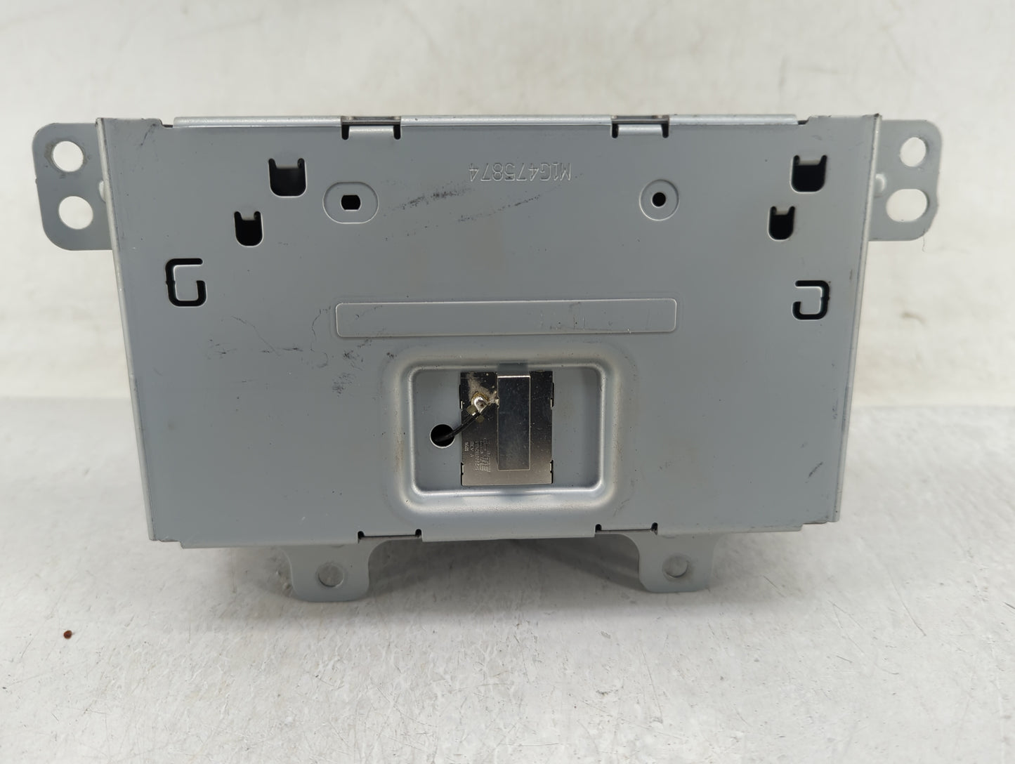 2017 Suzuki Equator Radio AM FM Cd Player Receiver Replacement P/N:84064074 Fits OEM Used Auto Parts - Oemusedautoparts1.com