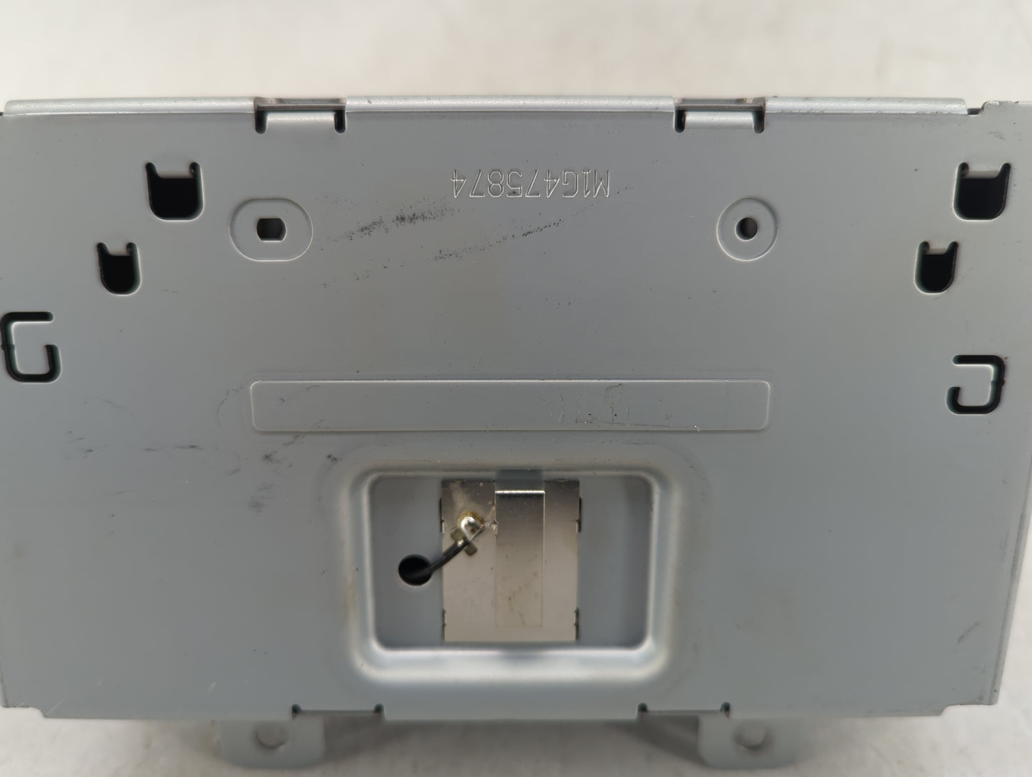 2017 Suzuki Equator Radio AM FM Cd Player Receiver Replacement P/N:84064074 Fits OEM Used Auto Parts - Oemusedautoparts1.com
