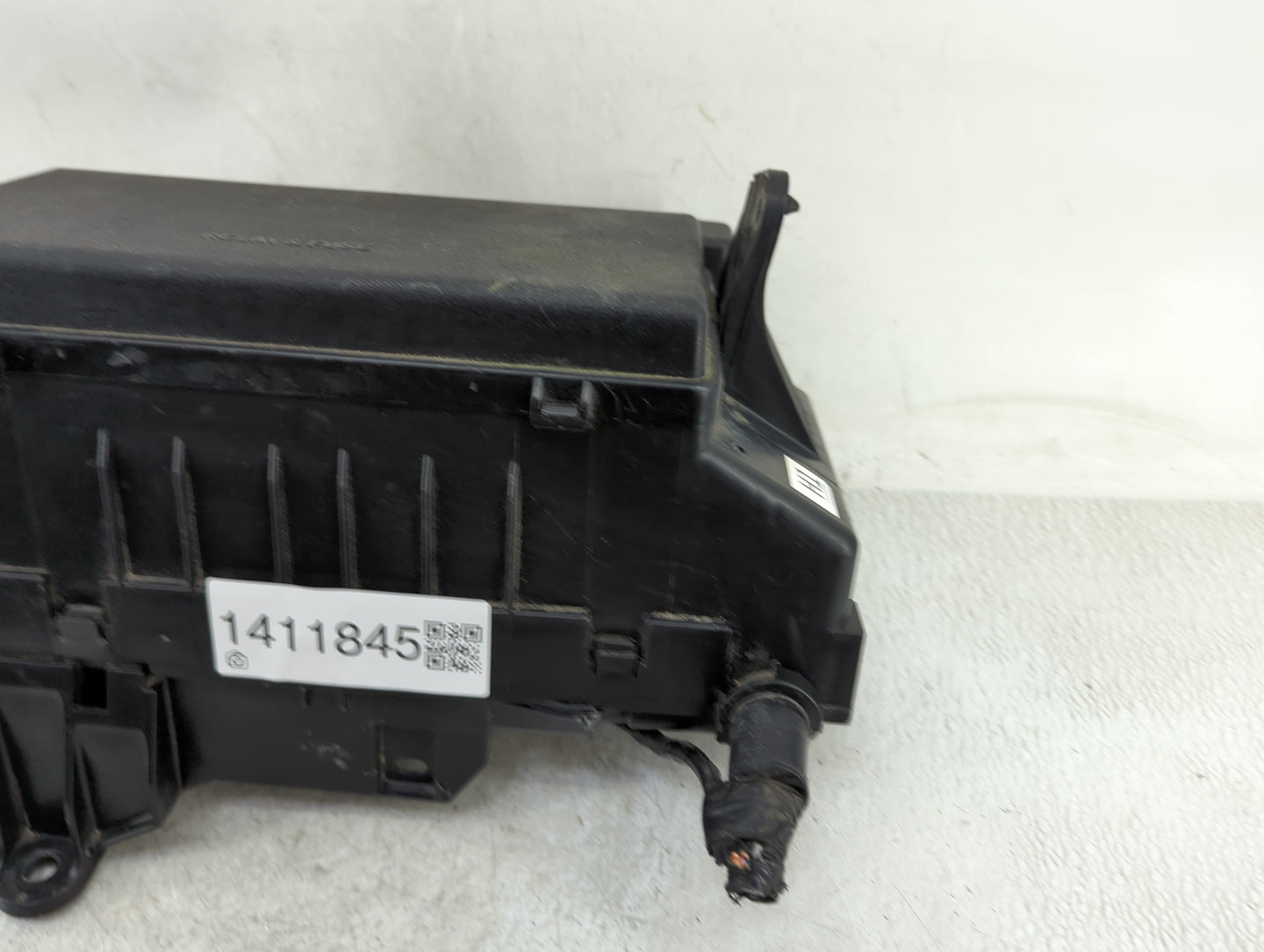 2014-2019 Toyota 4runner Fusebox Fuse Box Panel Relay Module Fits Fits 2014 2015 2016 2017 2018 2019 OEM Used Auto Parts - O