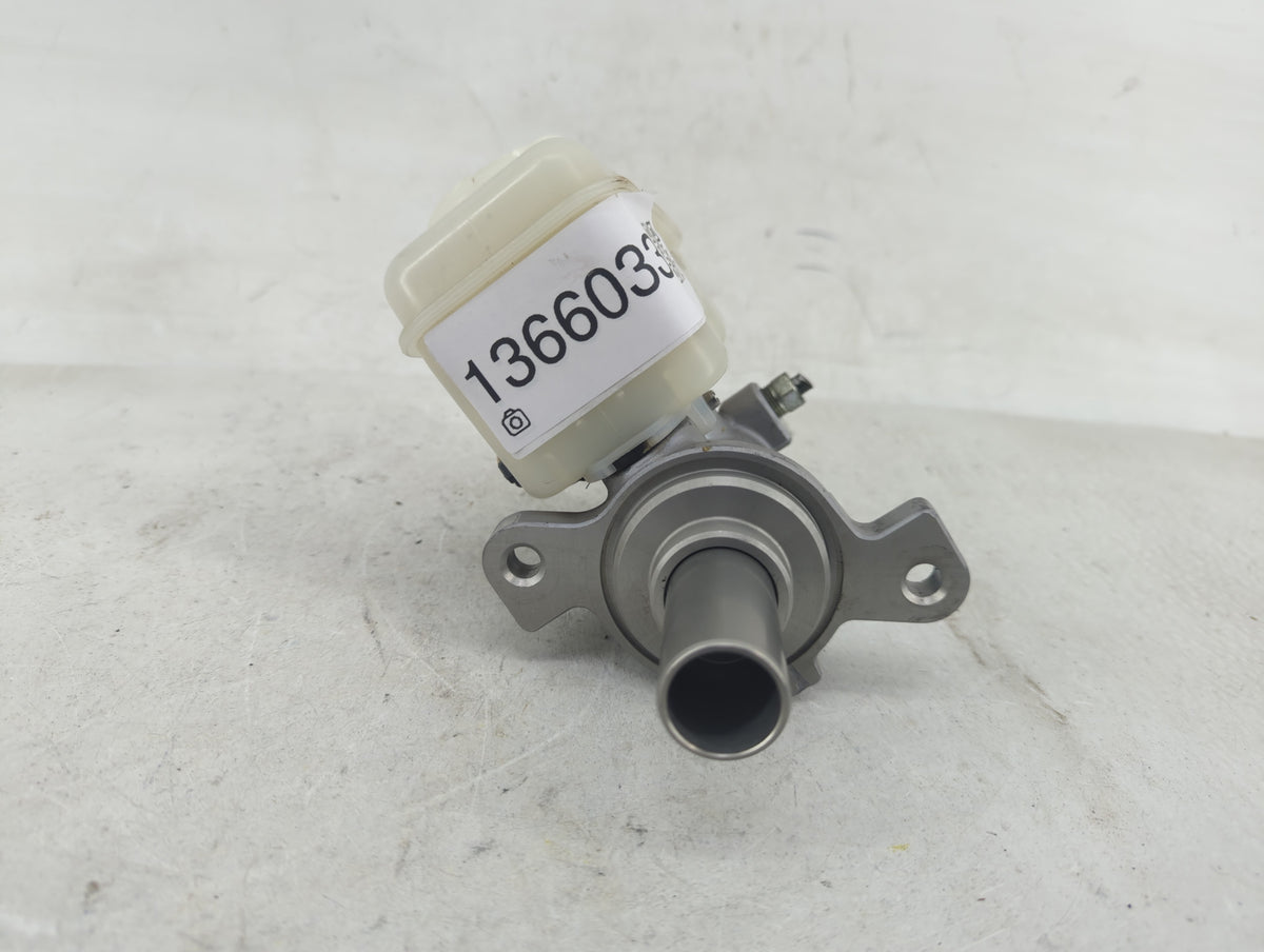 2017-2020 Toyota 86 Brake Master Cylinder - Oemusedautoparts1.com