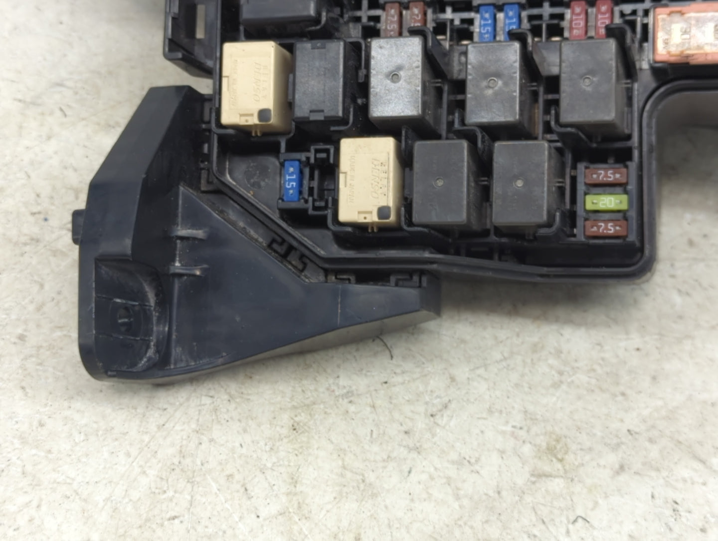 2017-2020 Toyota 86 Fusebox Fuse Box Panel Relay Module Fits Fits 2017 2018 2019 2020 OEM Used Auto Parts - Oemusedautoparts