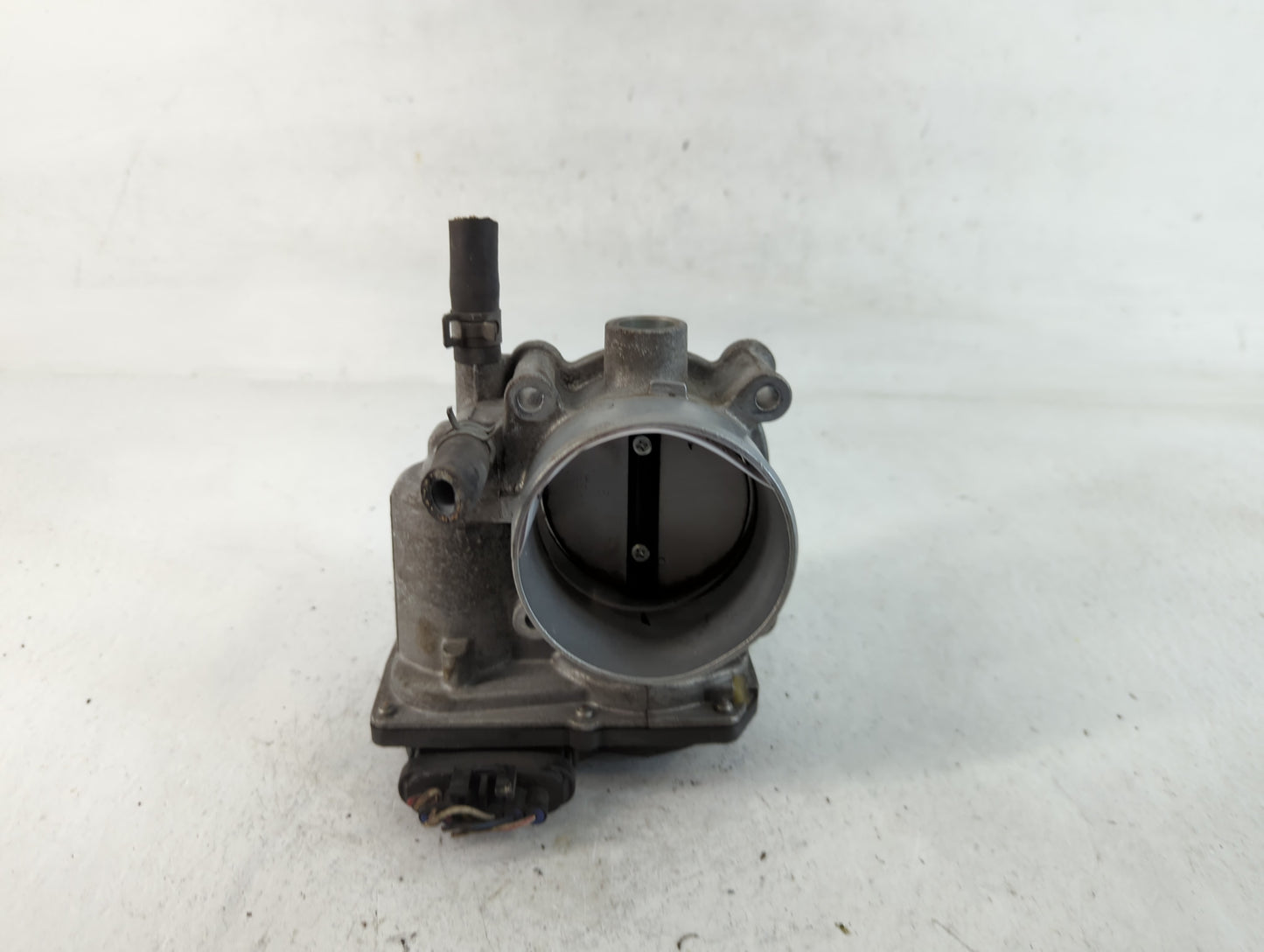 2017-2020 Toyota 86 Throttle Body P/N:16112AA400 Fits Fits 2013 2014 2015 2016 2017 2018 2019 2020 OEM Used Auto Parts - Oem