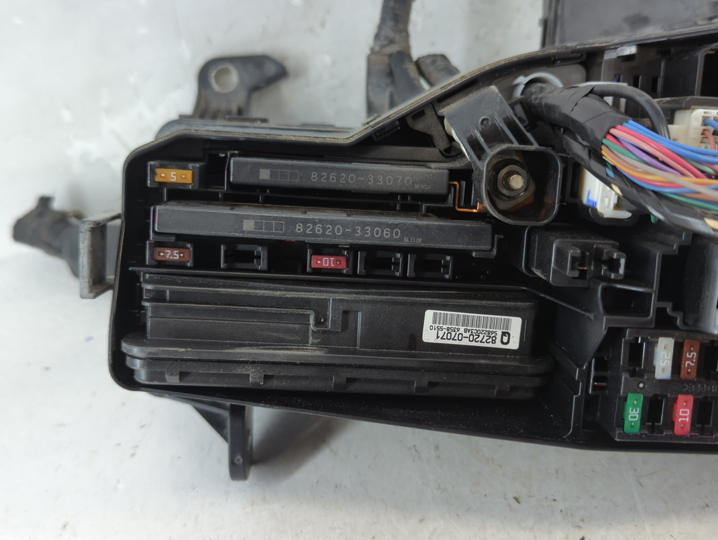 2016-2018 Toyota Avalon Fusebox Fuse Box Panel Relay Module P/N:82662-06200 82662-33390 Fits Fits 2016 2017 2018 OEM Used Au