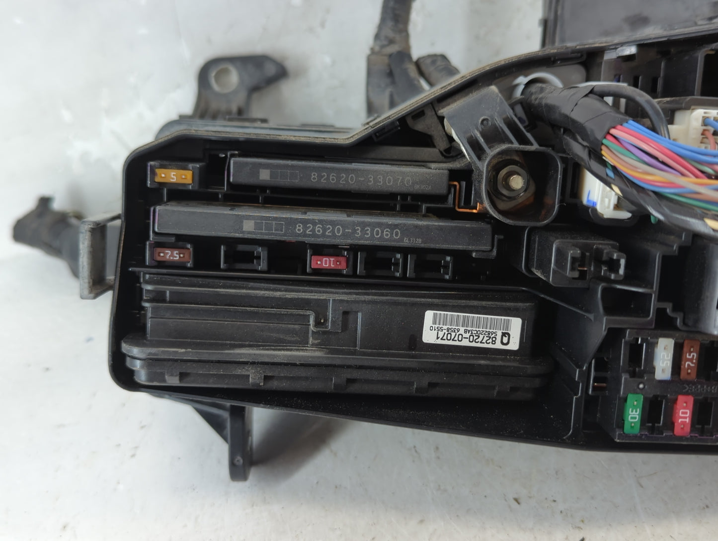 2016-2018 Toyota Avalon Fusebox Fuse Box Panel Relay Module P/N:82662-06200 82662-33390 Fits Fits 2016 2017 2018 OEM Used Au