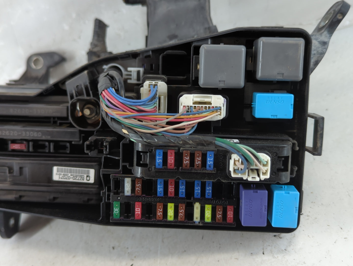 2016-2018 Toyota Avalon Fusebox Fuse Box Panel Relay Module P/N:82662-06200 82662-33390 Fits Fits 2016 2017 2018 OEM Used Au