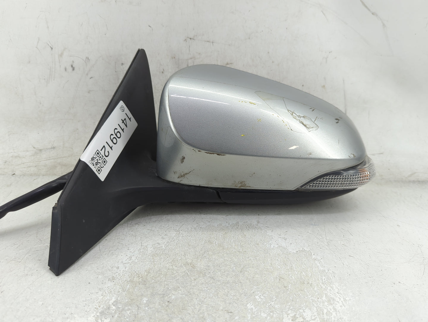 2013-2018 Toyota Avalon Driver Side View Mirror - Left Door Mirror OEM Used - Oemusedautoparts1.com