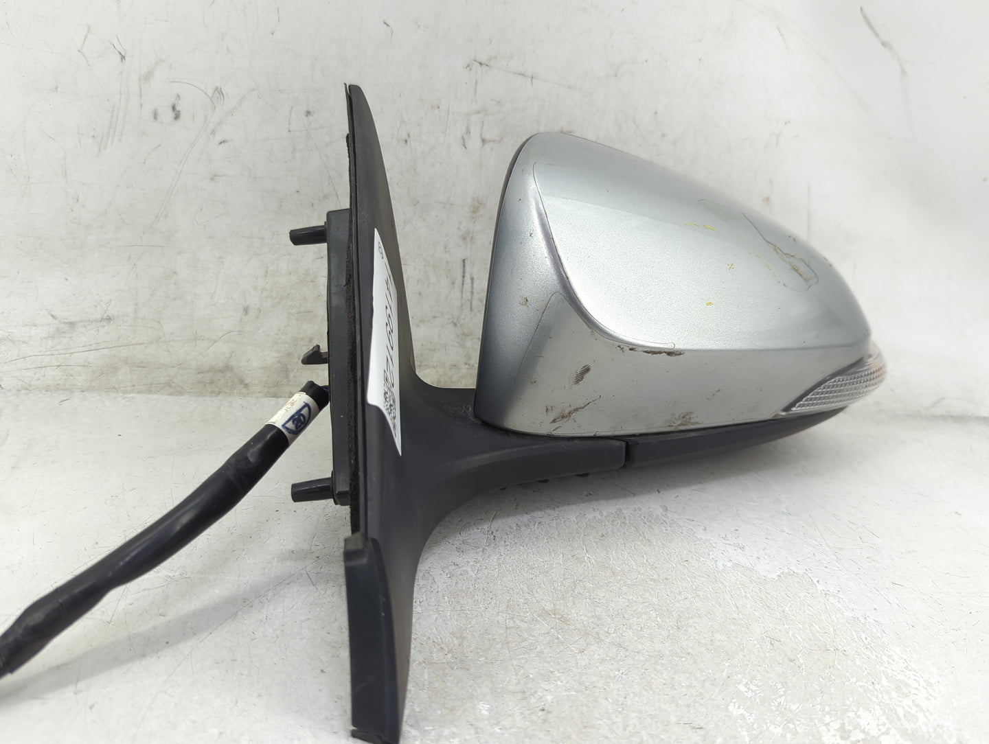 2013-2018 Toyota Avalon Driver Side View Mirror - Left Door Mirror OEM Used - Oemusedautoparts1.com