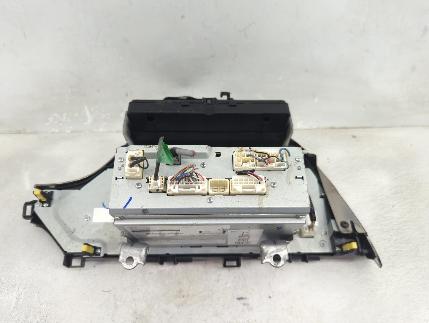 2013-2017 Toyota Avalon Radio AM FM Cd Player Receiver Replacement P/N:86100-07152 Fits Fits 2013 2014 2015 2016 2017 OEM Us