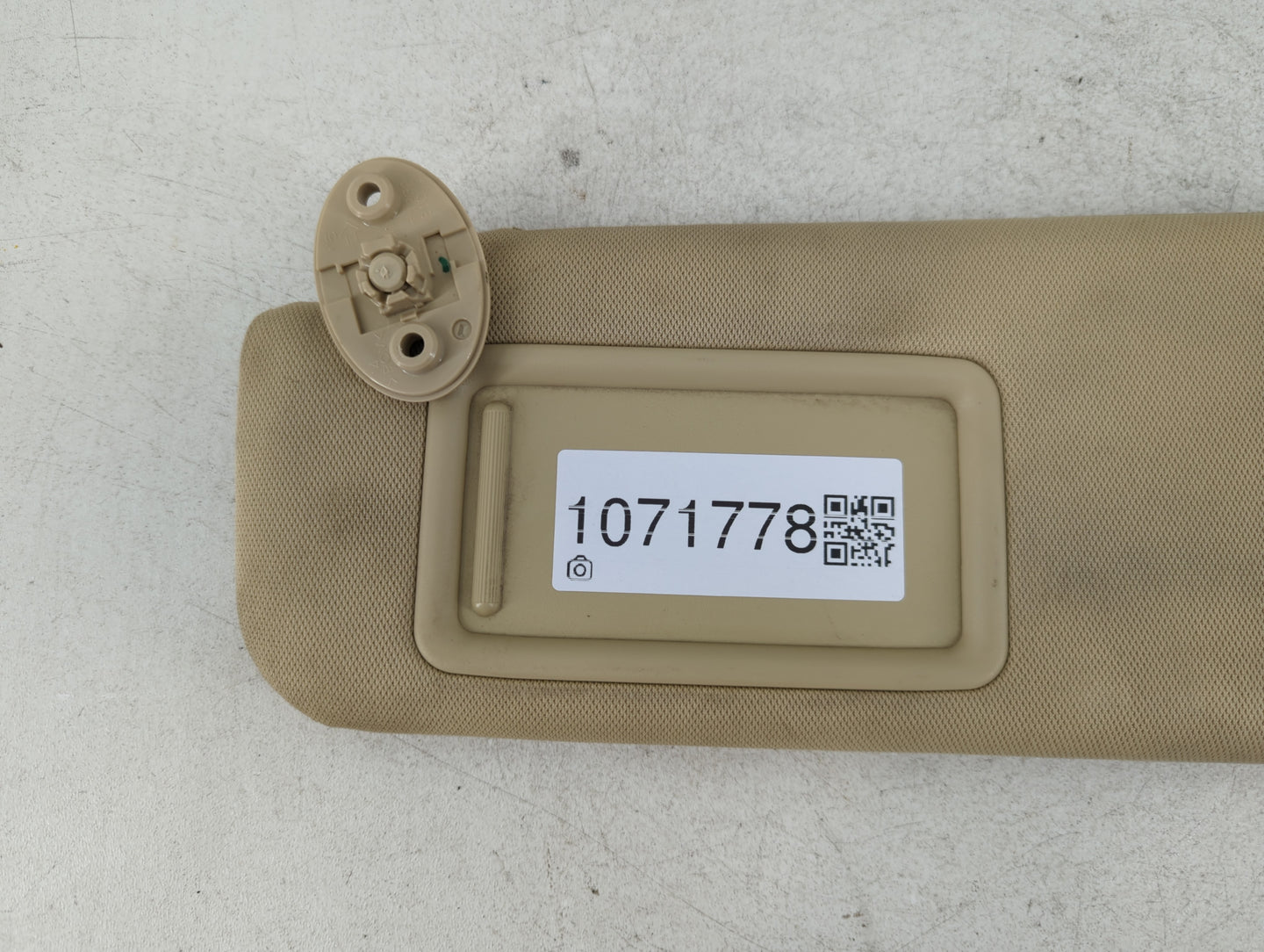 2012-2017 Toyota Camry Sun Visor Shade Replacement Driver Left Mirror Fits Fits 2012 2013 2014 2015 2016 2017 OEM Used Auto 