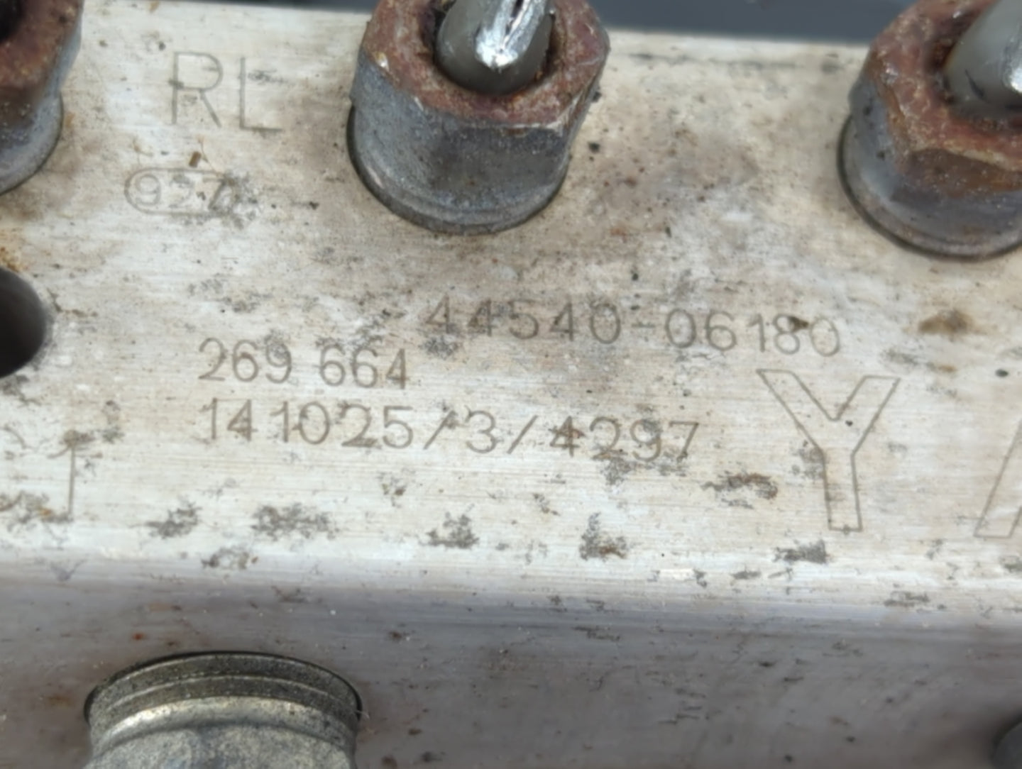 2012-2017 Toyota Camry ABS Pump Control Module Replacement P/N:44540-06180 Fits Fits 2012 2013 2014 2015 2016 2017 2018 OEM 