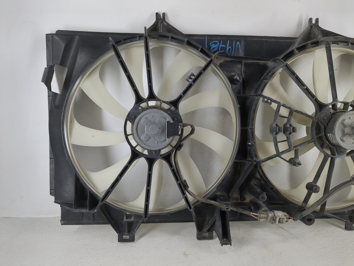 2012-2017 Toyota Camry Electric Radiator Cooling Fan Motor Assembly Fits Fits 2012 2013 2014 2015 2016 2017 2018 OEM Used Au