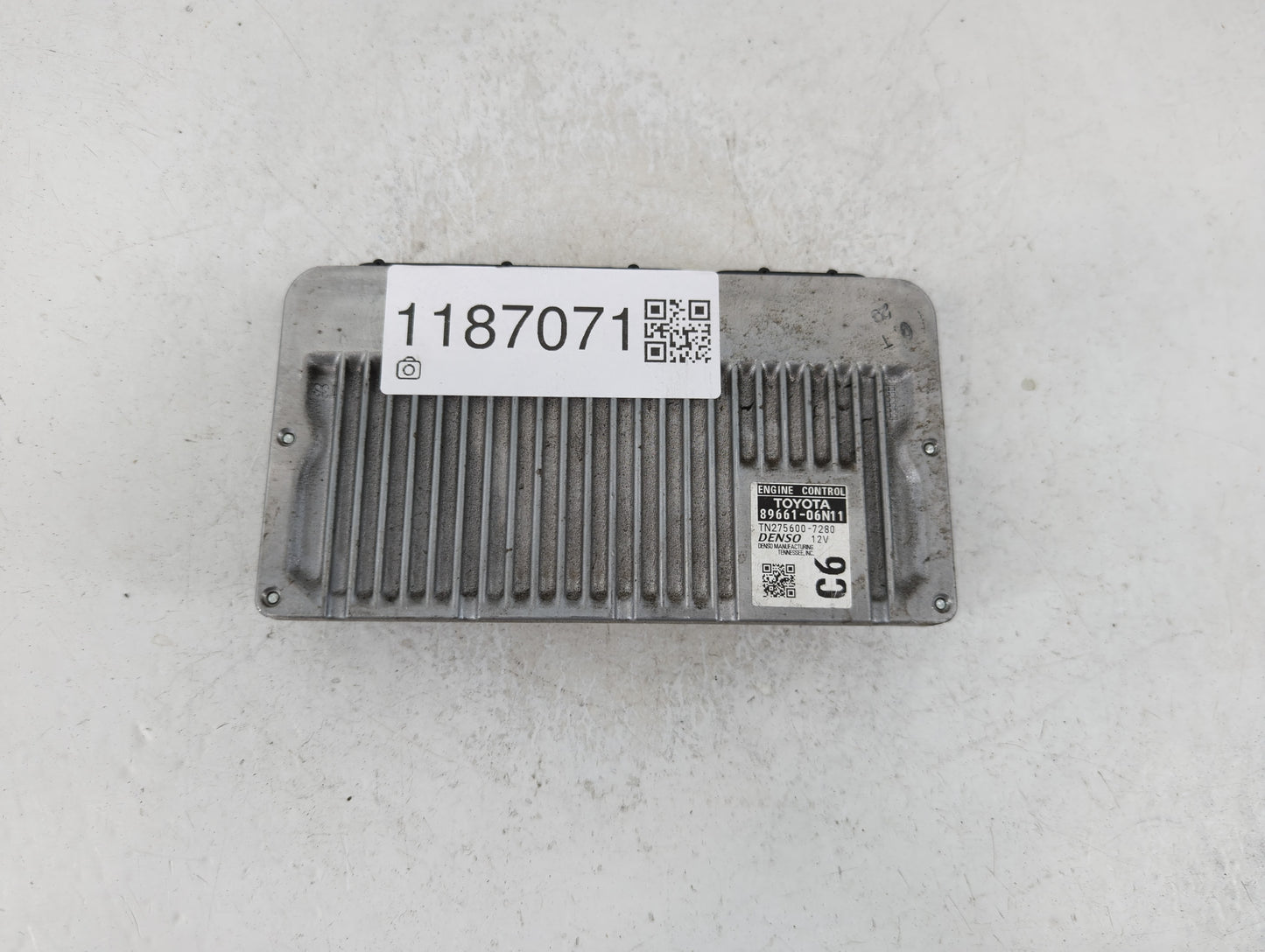 2016-2017 Toyota Camry PCM Engine Control Computer ECU ECM PCU OEM P/N:89661-06N11 Fits Fits 2016 2017 OEM Used Auto Parts -