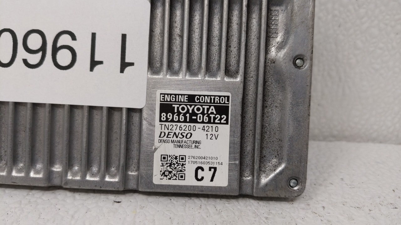 2016-2017 Toyota Camry PCM Engine Control Computer ECU ECM PCU OEM P/N:89661-06T21 89661-06T22 Fits Fits 2016 2017 OEM Used 