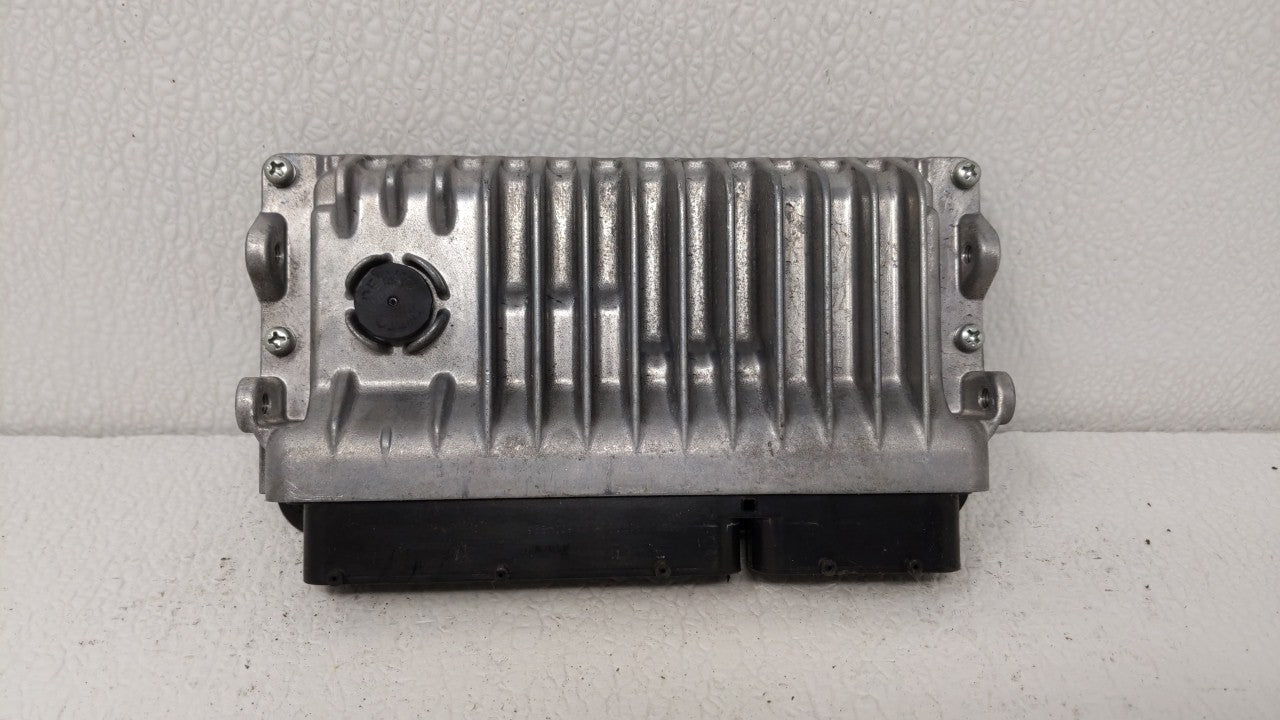 2016-2017 Toyota Camry PCM Engine Control Computer ECU ECM PCU OEM P/N:89661-06T21 89661-06T22 Fits Fits 2016 2017 OEM Used 